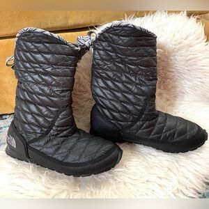 The North Face Thermoball Quilted Boots Black Size 9